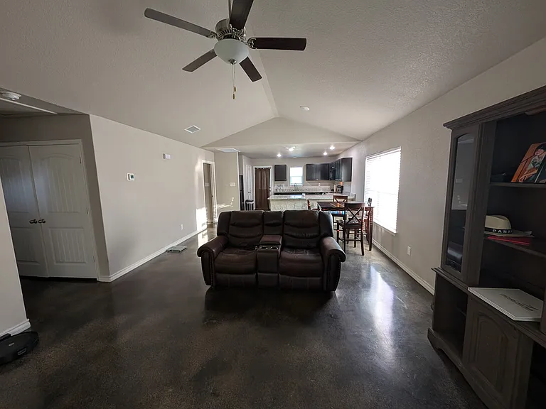 1668 Golf Dr — Photo 9