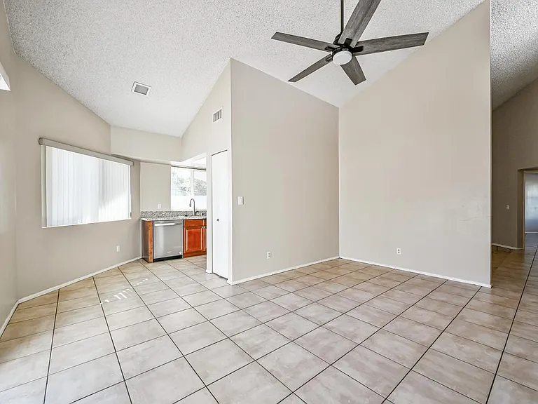 7725 E Rovey Ave — Photo 6