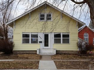 409 3rd Ave E, Oskaloosa, IA 52577