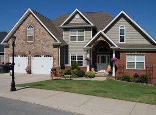 375 Kailors Cove Cir, Ringgold, GA 30736