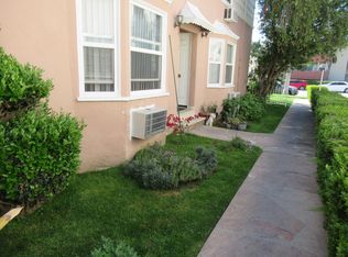 11145 Camarillo St #45-1/2, North Hollywood, CA 91602