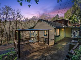 9461 Dell Rd, Forestville, CA 95436