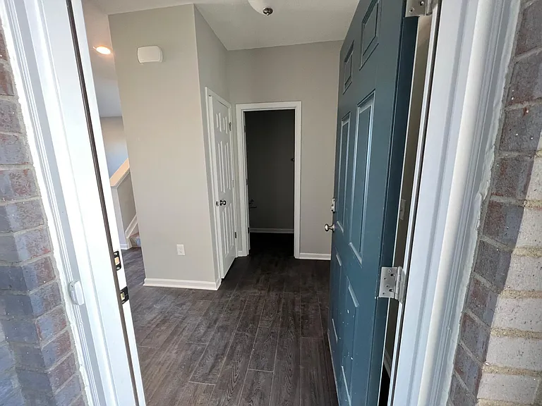 5559 Eagle Ct — Photo 1