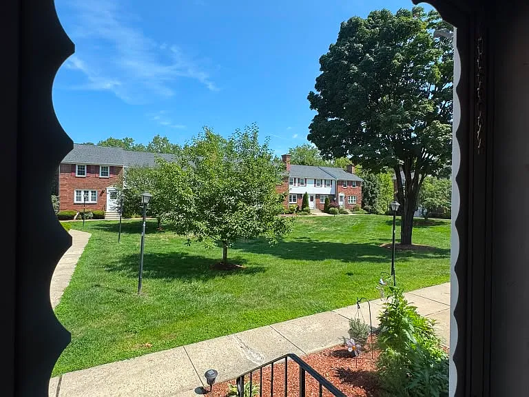 86 Brandywine Ln — Photo 4
