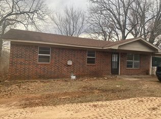 1278 N 4170th Rd, Hugo, OK 74743