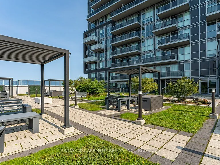 2087 Fairview St #1304 — Photo 45