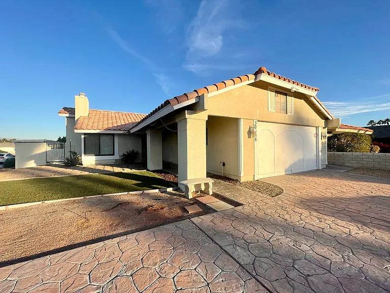 30306 Avenida Maravilla — Photo 1