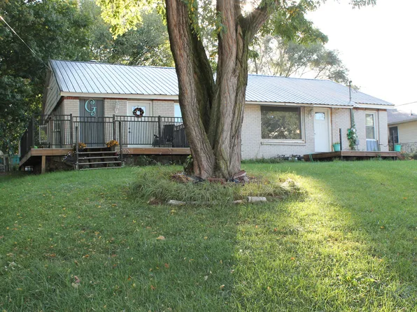 2905 10th St, Wayland, MI 49348