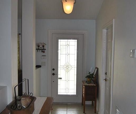 4th image of 3686 SW Carmody St