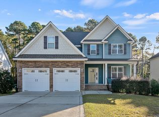 98 Valley Brook Ln, Spring Lake, NC 28390