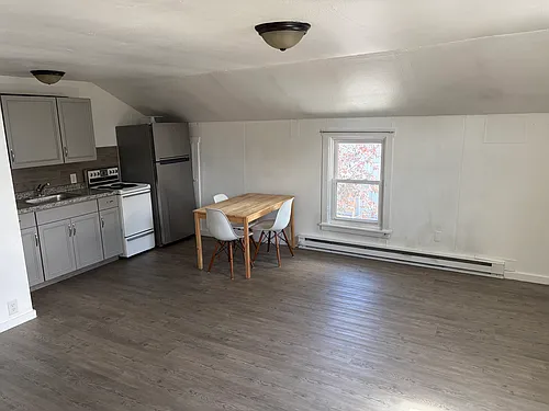 521 Clay Ln Photo 1
