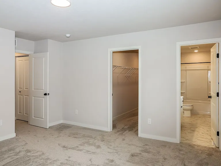 8220 Crestbrook Ct — Photo 7