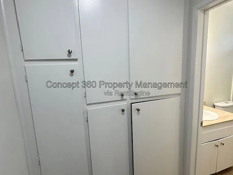 1021 Ohio Ave #7 — Photo 16