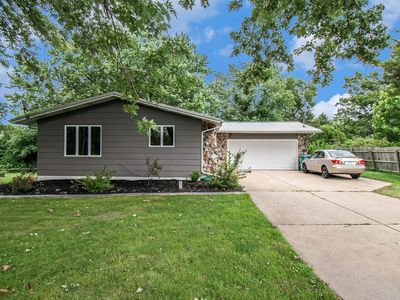 1577 N Lofgren Rd, Rolling Prairie, IN, 46371