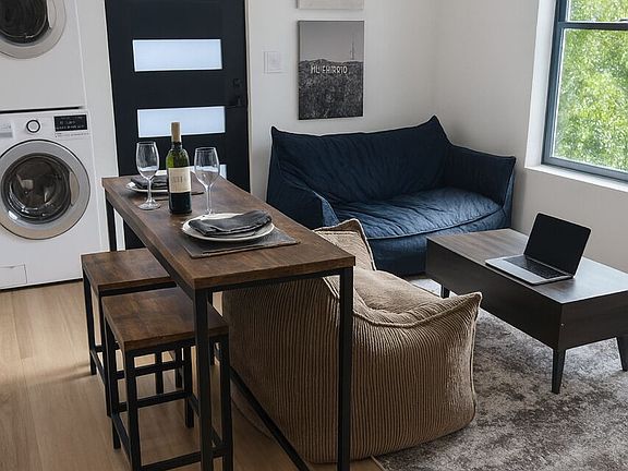 5th image of 1202 W 37th Dr Room 1