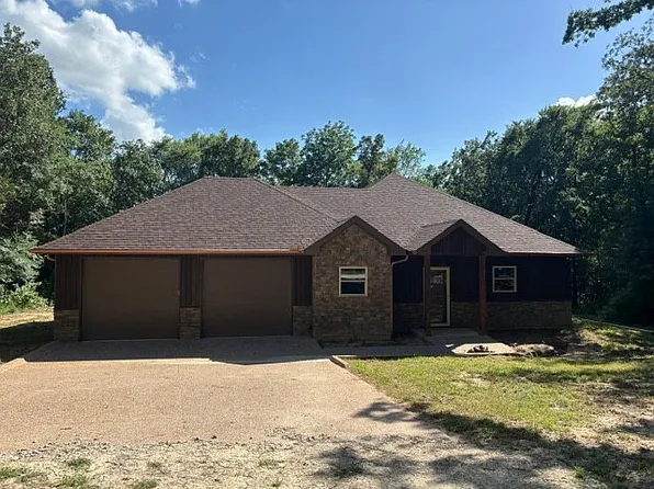 109 Mason Pr, Streetman, TX 75859