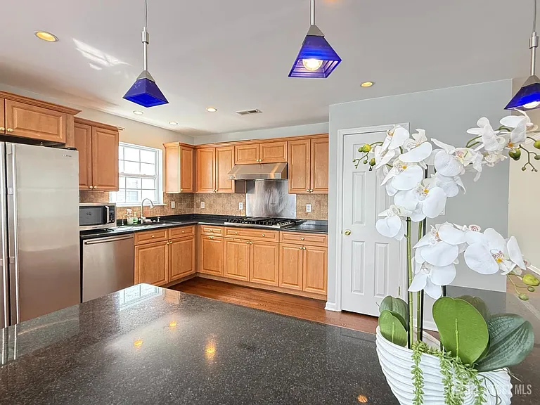 25 Canal View Dr — Photo 13