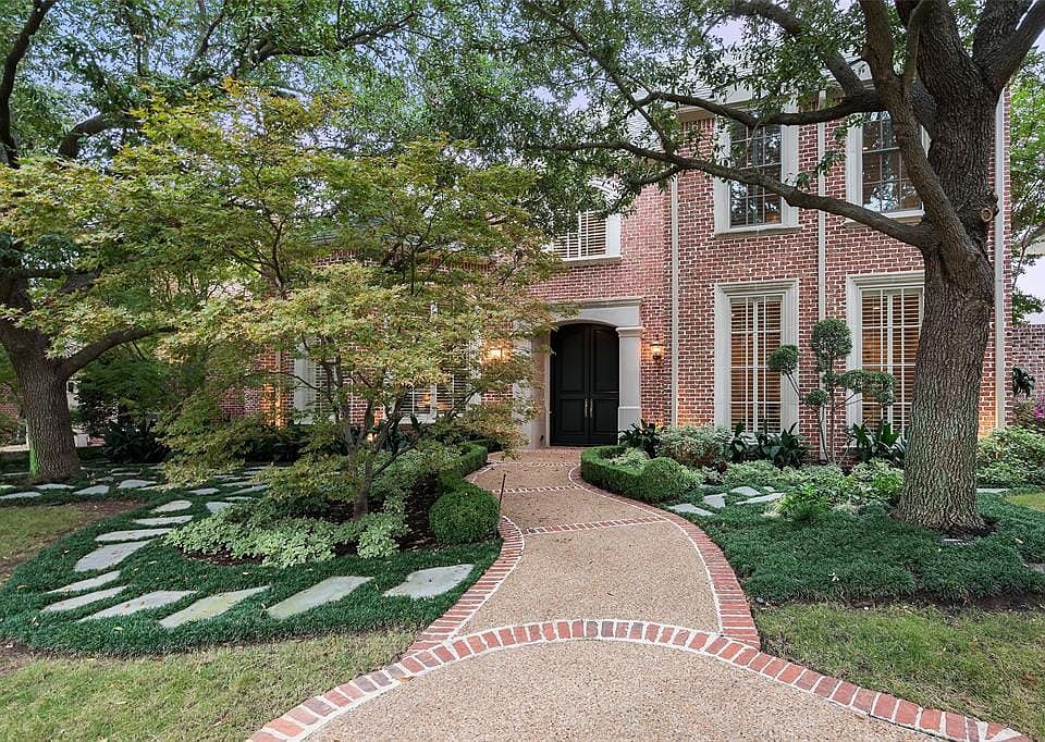 1st image of 6918 Oak Manor Dr