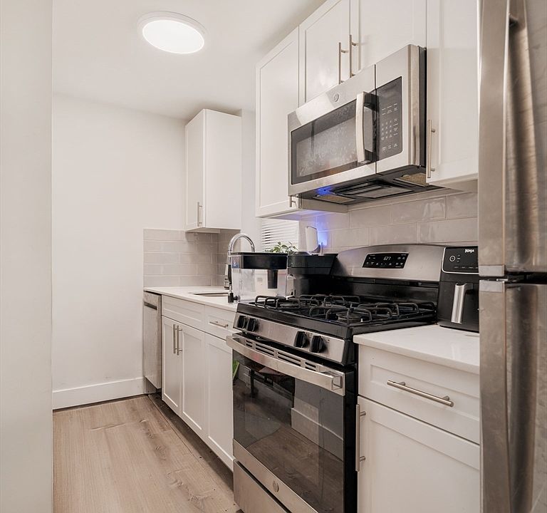 1st image of 81 Park Dr #B