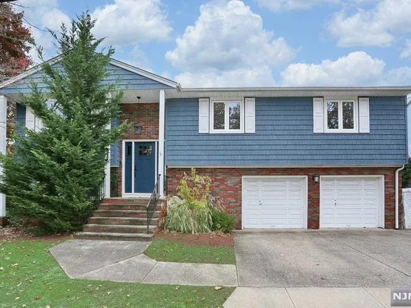 54 Summit St, Hasbrouck Heights, NJ 07604