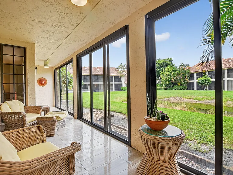 7773 La Mirada Dr — Photo 32