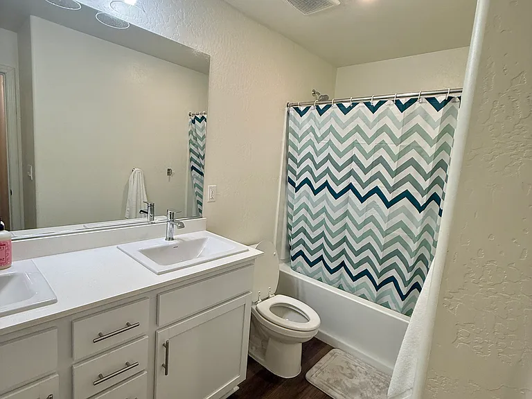 733 Veronica Ct — Photo 10