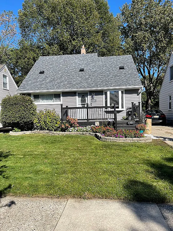 519 Amelia Ave photo 1