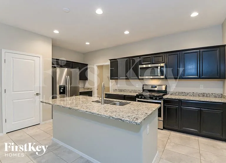 7510 S Rancho #VIA — Photo 5