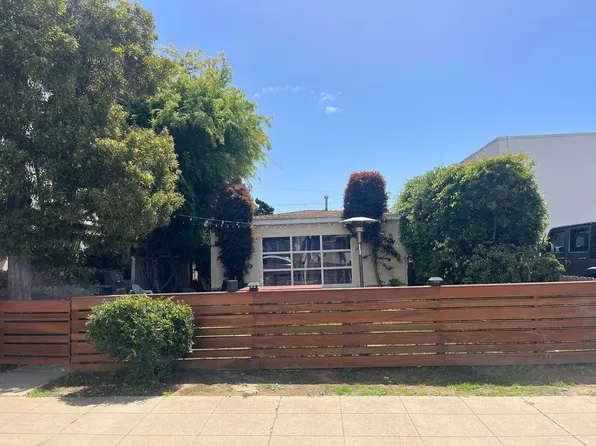1609-1611 Chalcedony St, San Diego, CA