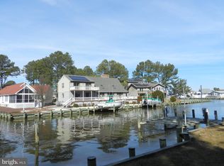 18 Waters Edge Ct, Ocean Pines, MD 21811