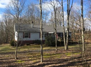 437 Nelson Rd, Farmington, PA 15437