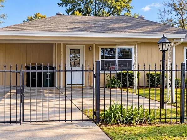 7617 Delavan Dr, Houston, TX 77028