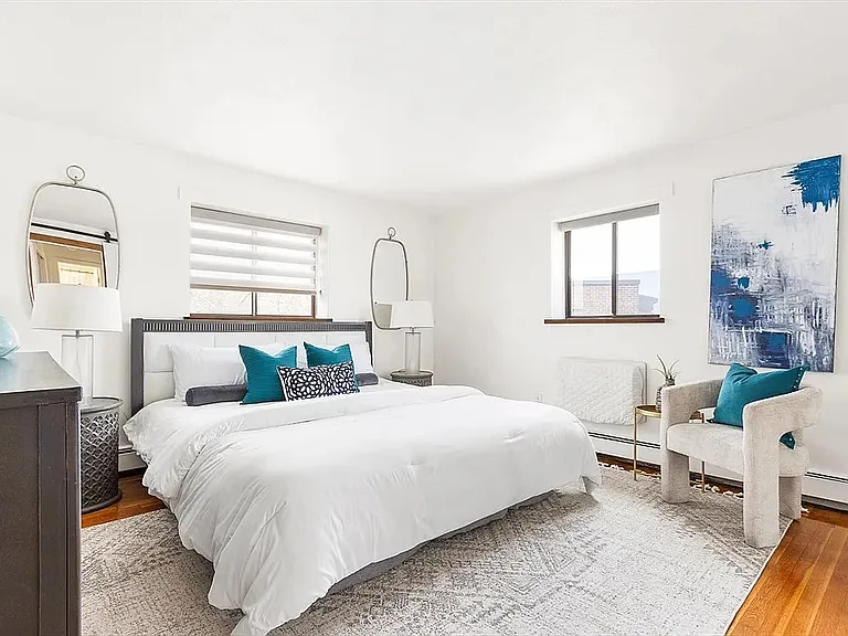 14 Riverside St #4 — Photo 4