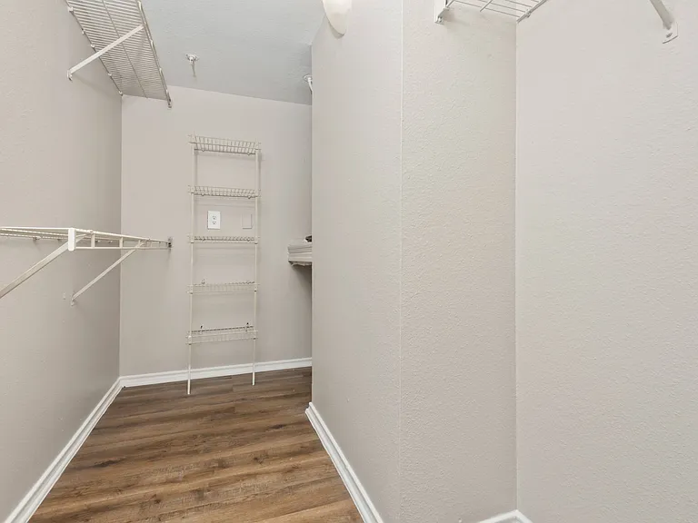 Large Walk-in Closet