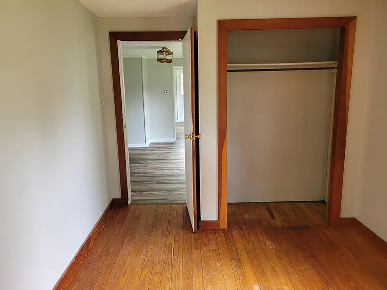 431 Roosevelt Ave — Photo 6