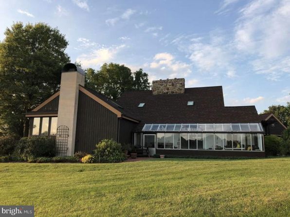 38 White Birch Ln, Jonestown, PA 17038