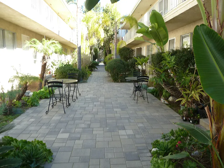 1022 2nd St #20 — Photo 22