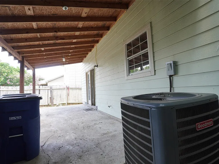 5600 War Admiral Dr — Photo 36