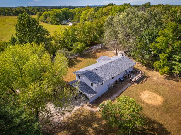 494 S Linden Avenue, Sparta, MO 65753
