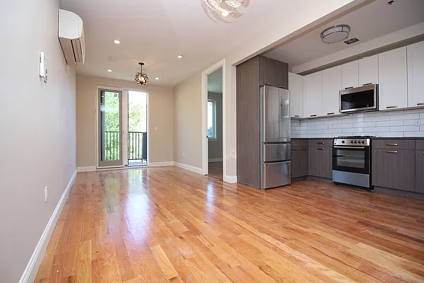 Rented by Nooklyn NYC LLC | media 6