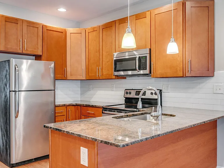 1016 S 19th St #B — Photo 1