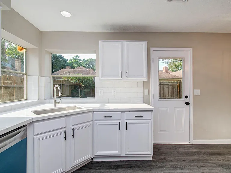 5803 Forest Timbers Dr — Photo 12