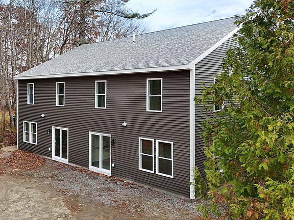 4th image of 135 Surry Road #1 & 2