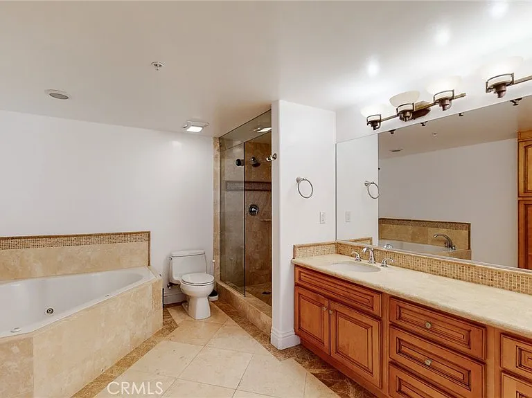 11540 Moorpark St #103 — Photo 18