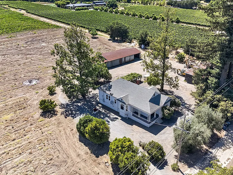 4980 Dry Creek Rd — Photo 17