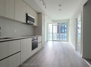 110 Broadway Ave #1404, Toronto, ON M4P 1V7