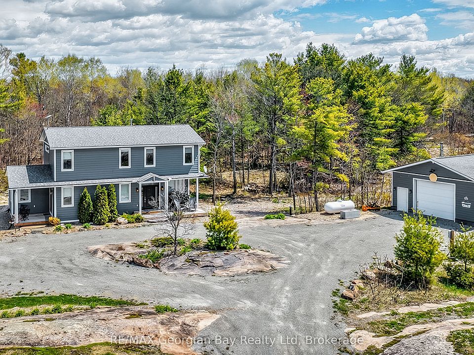 1st image of 1432 Honey Harbour Rd
