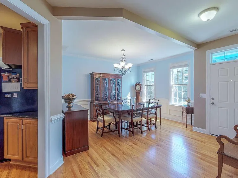 401 Waverly Hills Dr — Photo 5