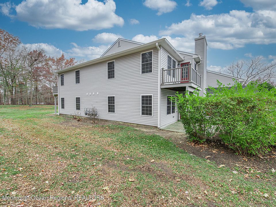 371 Yorkshire Place Morganville Nj 07751 Zillow