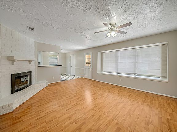 2nd image of 4318 Rosegate Dr